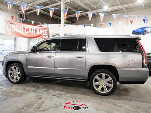 2018 Cadillac Escalade ESV Premium Luxury