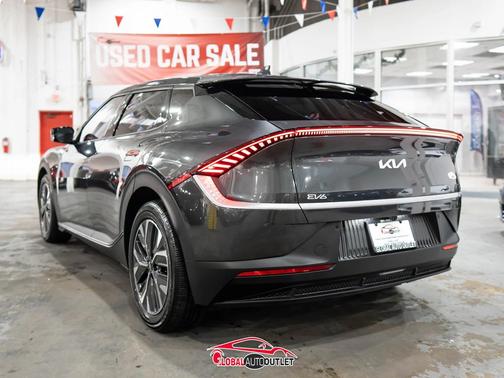 2024 Kia EV6 Light