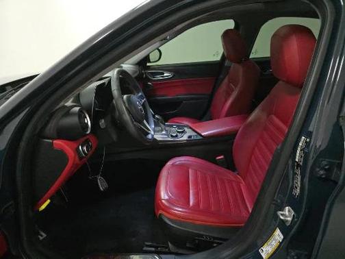 2019 Alfa Romeo Giulia Ti Lusso