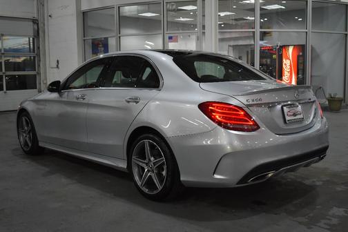Photo 5 of 32 of 2016 Mercedes-Benz C-Class C 300 4MATIC