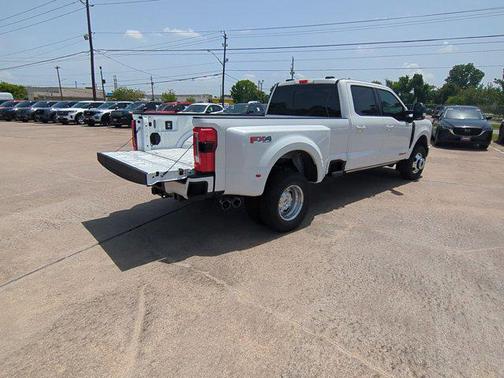 2025 Ford F-350 Platinum