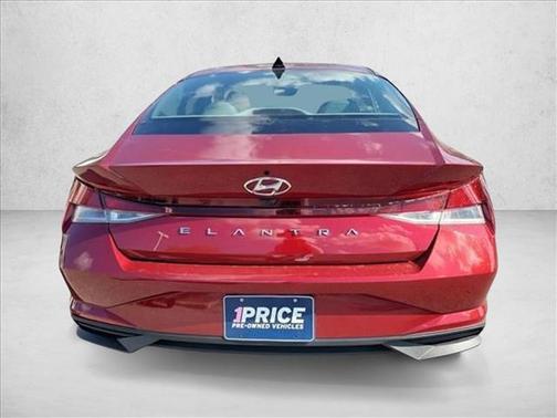 2023 Hyundai ELANTRA SE