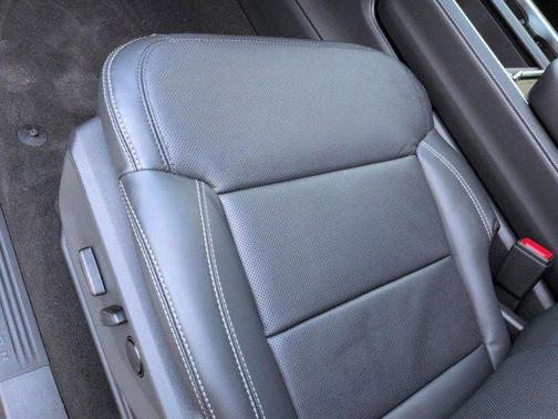 Glacier Gray Metallic Tri-Coat 2026 Ford Expedition Platinum