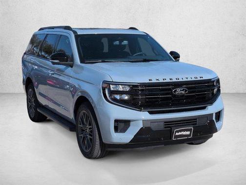 Glacier Gray Metallic Tri-Coat 2026 Ford Expedition Platinum