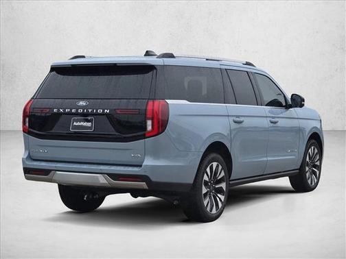 Glacier Gray Metallic Tri-Coat 2026 Ford Expedition Max Platinum
