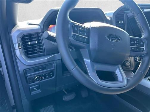 Avalanche 2026 Ford F-150 XLT