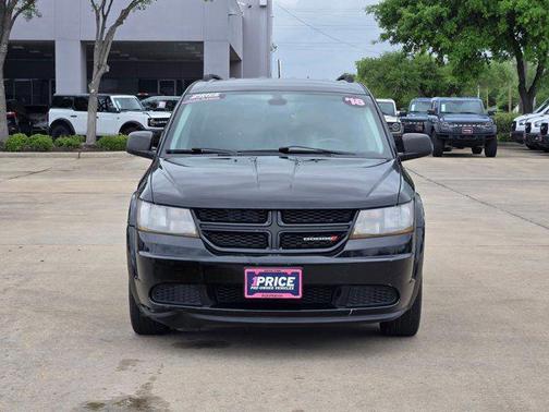 Pitch Black Clearcoat 2018 Dodge Journey SE