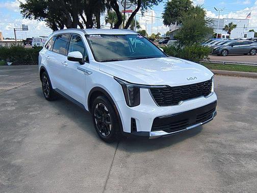 2024 Kia Sorento S