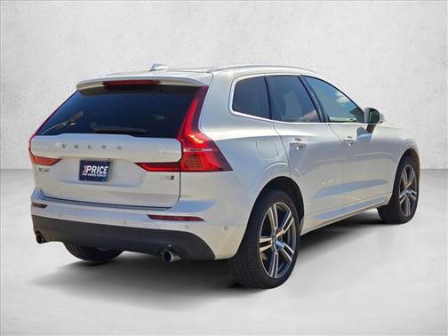 2018 Volvo XC60 T5 Momentum