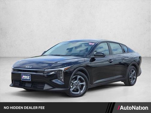Aurora Black Pearl 2025 Kia K4 LXS