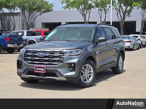Carbonized Gray Metallic 2026 Ford Explorer Active w/200A Pkg
