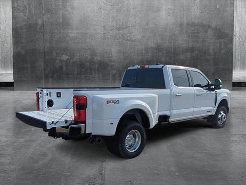 2025 Ford F-350 Lariat