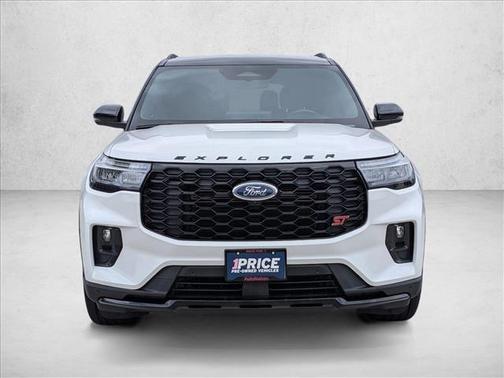 Star White Metallic Tri-Coat 2025 Ford Explorer ST