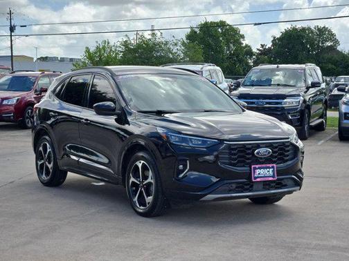 Agate Black Metallic 2023 Ford Escape ST-Line Elite