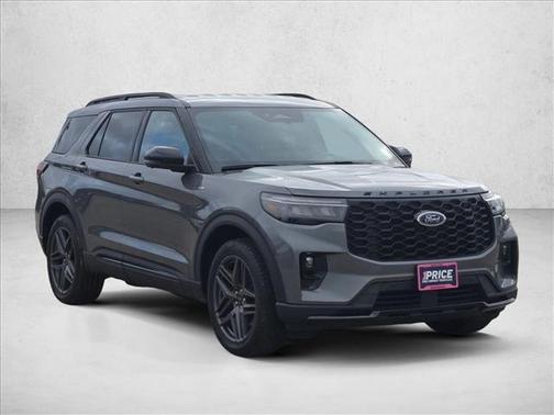 Carbonized Gray Metallic 2025 Ford Explorer ST-Line
