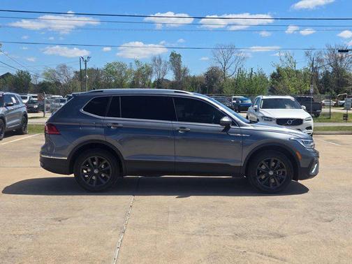 2024 Volkswagen Tiguan 2.0T SE 4MOTION