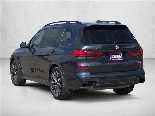Arctic Grey Metallic 2022 BMW X7 M50i