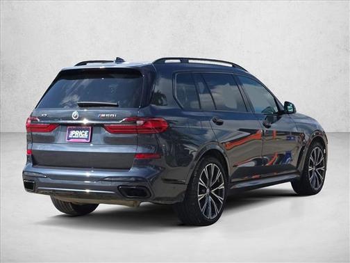 Arctic Grey Metallic 2022 BMW X7 M50i