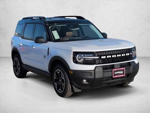 Oxford White 2025 Ford Bronco Sport Outer Banks