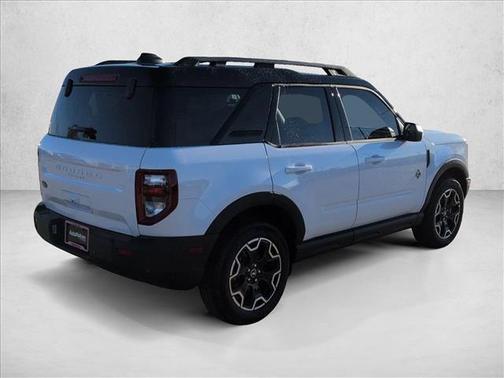 Oxford White 2025 Ford Bronco Sport Outer Banks