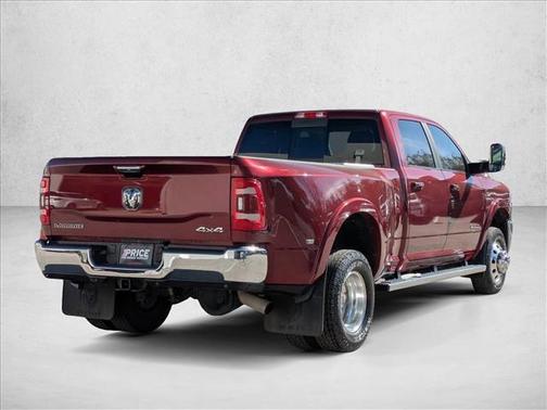 2022 RAM 3500 Laramie Crew Cab 4x4 8' Box