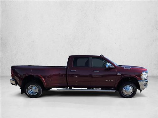 2022 RAM 3500 Laramie Crew Cab 4x4 8' Box