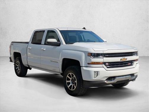 2017 Chevrolet Silverado 1500 2LT