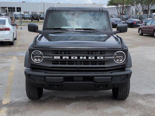 2025 Ford Bronco Base 4 Door 4x4