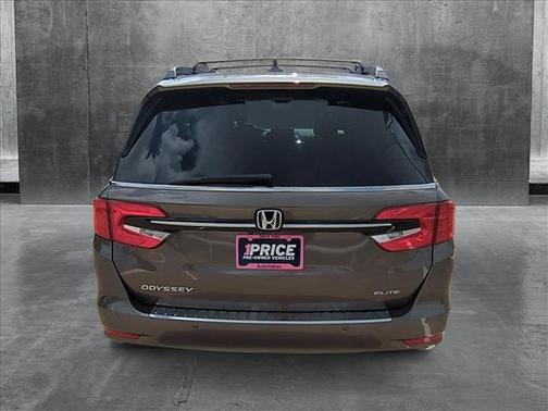 2022 Honda Odyssey Elite