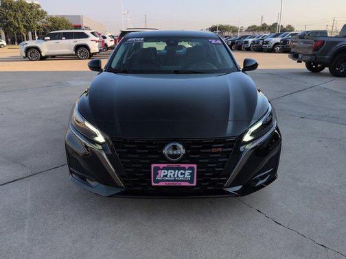2024 Nissan Altima SR FWD