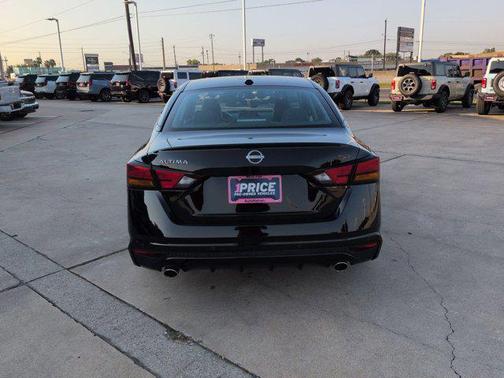 2024 Nissan Altima SR FWD