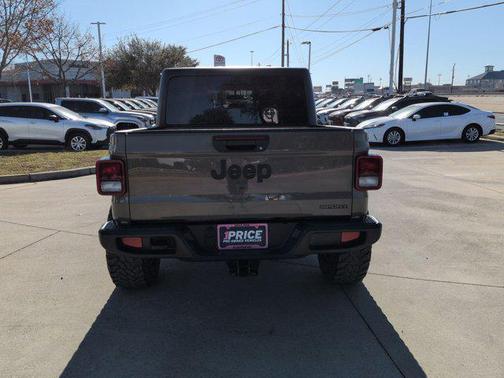 2020 Jeep Gladiator Sport