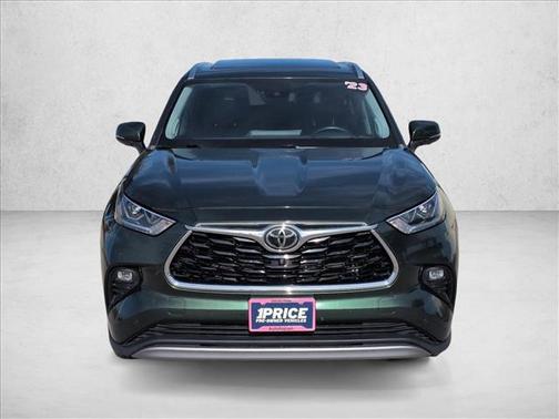 2023 Toyota Highlander Platinum