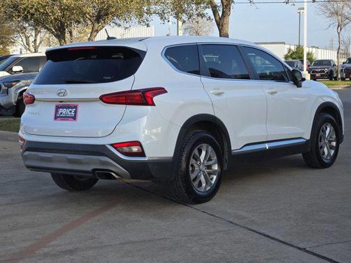 2019 Hyundai SANTA FE SE 2.4