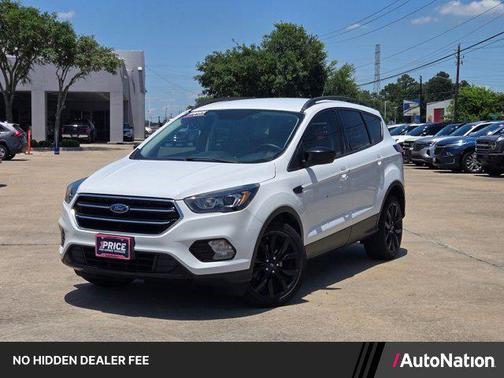 Oxford White 2019 Ford Escape SE