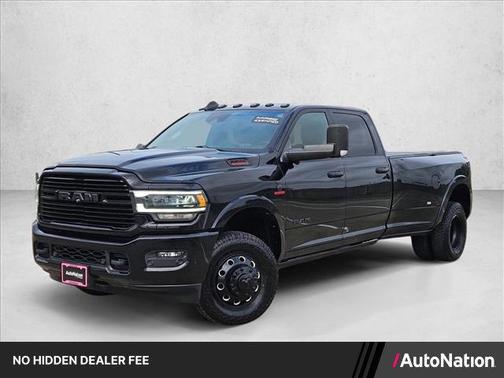 Diamond Black Crystal Pearlcoat 2020 RAM 3500 Laramie Crew Cab 4x4 8' Box