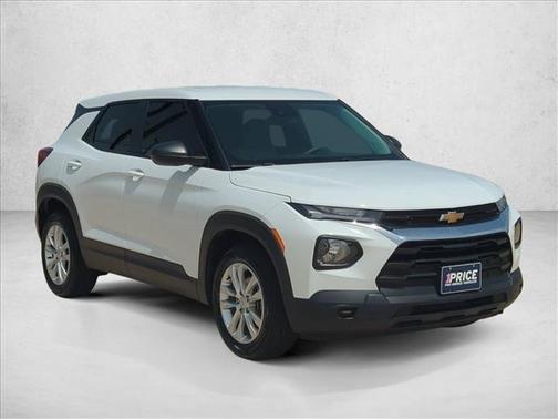 Summit White 2022 Chevrolet Trailblazer LS