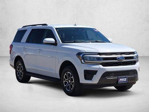 Oxford White 2024 Ford Expedition XLT