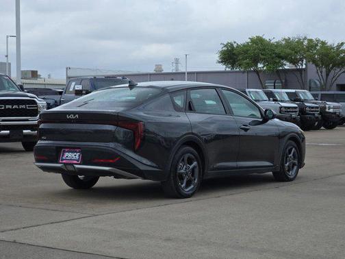 Interstellar Gray 2025 Kia K4 LXS