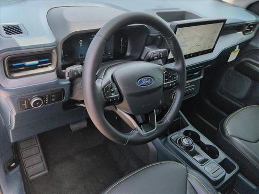 Oxford White 2025 Ford Maverick Lobo Standard