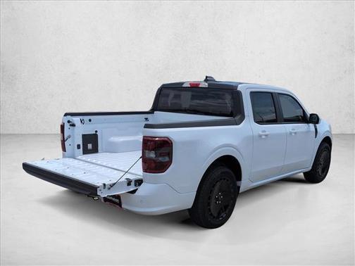 Oxford White 2025 Ford Maverick Lobo Standard