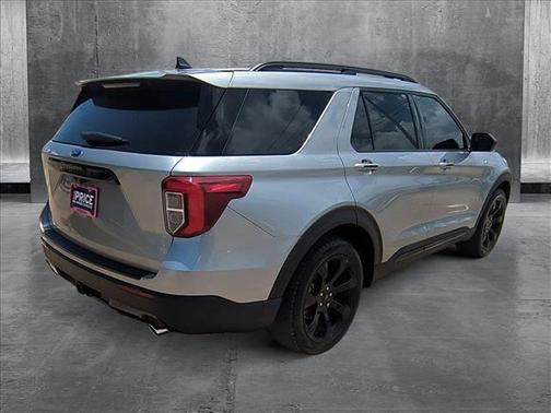 2022 Ford Explorer ST-Line