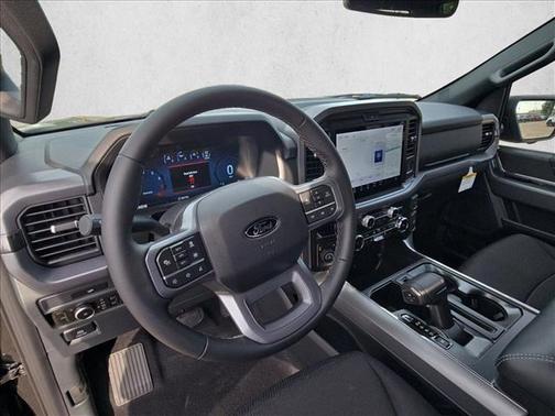 Agate Black Metallic 2026 Ford F-150 XLT