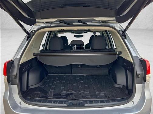 Ice Silver Metallic 2024 Subaru Forester Premium