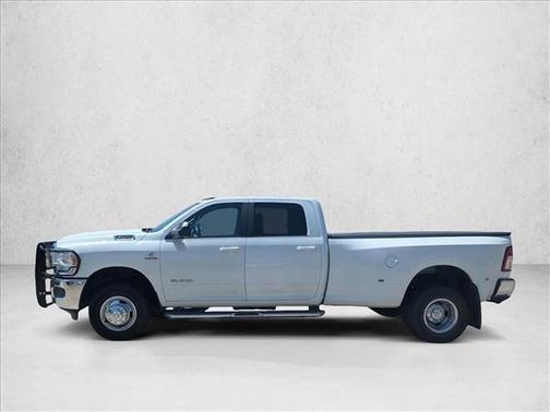 2022 RAM 3500 Big Horn Crew Cab 4x4 8' Box