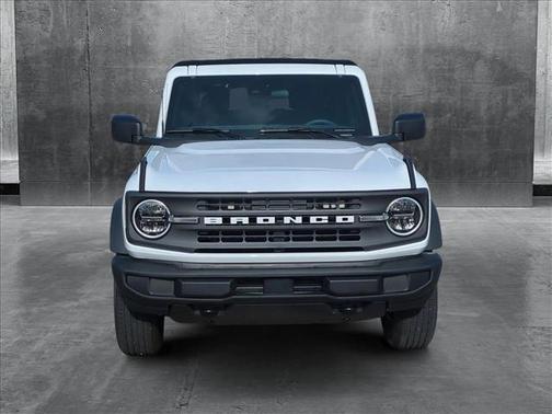 2025 Ford Bronco Base 4 Door 4x4