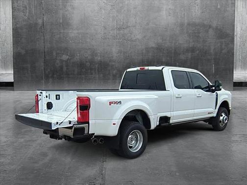 2025 Ford F-350 Lariat