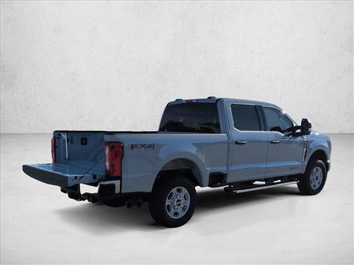 Avalanche 2026 Ford F-250 XLT