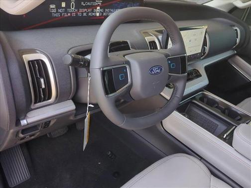 2025 Ford Expedition Max Active 4x2