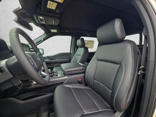 Star White Metallic Tri-Coat 2026 Ford F-150 Lariat